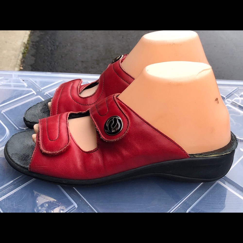 Rohde Women's Cherry Red Leather Sandals Size 39/9